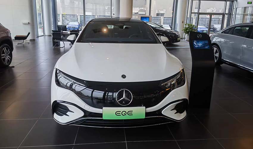 尴尬的降价！实探奔驰4S店：用户仍不买帐，门店急着清库存