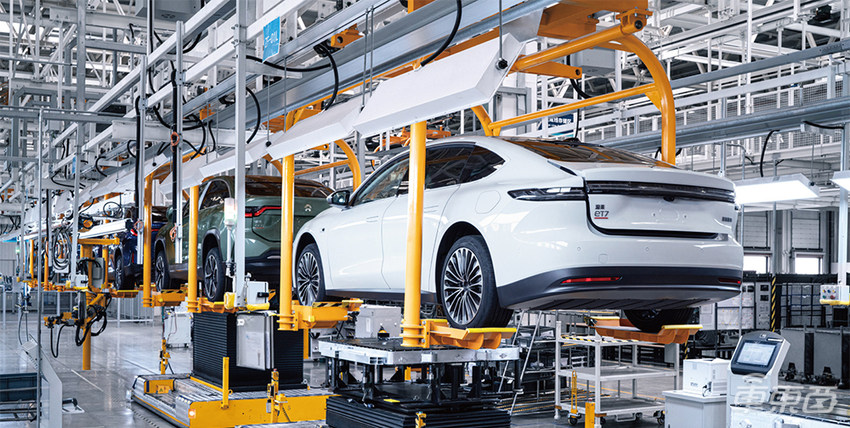 对话黑芝麻智能CEO:造自动驾驶芯片别靠嘴,过车规才是真英雄