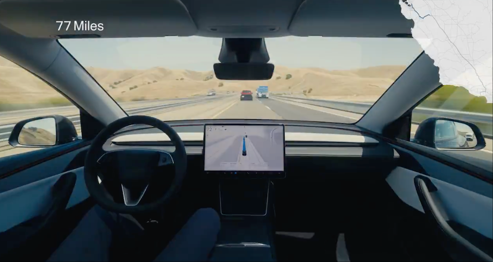 马斯克对内动刀!超算团队整合,全力投向智驾芯片研发