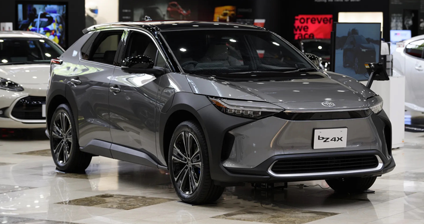 丰田电动化转型出师不利，首款纯电因螺栓问题全球召回2700台