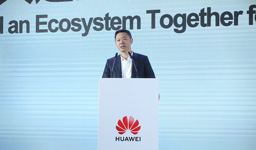 刚刚，华为汽车新品集中曝光！新款MDC支持L4级自动驾驶，鸿蒙车机版也来了