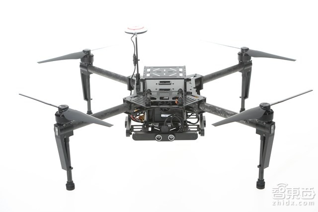 大疆发布开发者专用无人机 视觉导航系统亮相