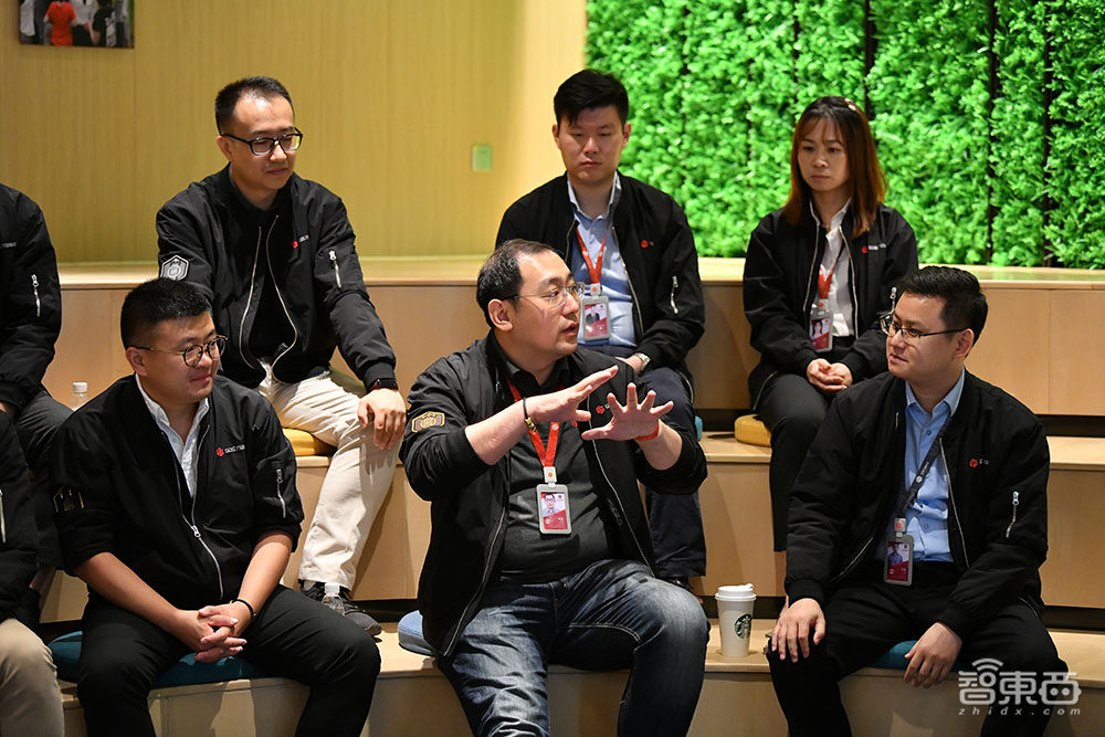 探访解密万国数据“运营中枢”,硬核实力驾驭全球布局数据中心