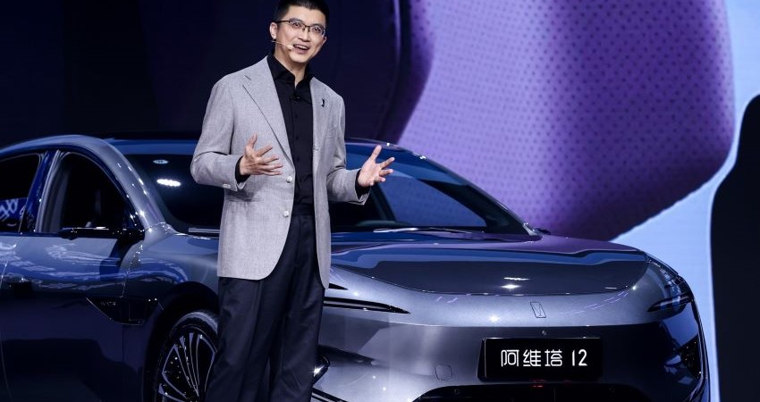 阿维塔12坚守30万以上市场，华为智驾和鸿蒙座舱都没缺席
