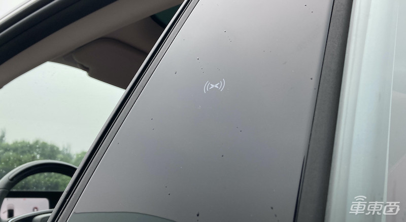 小鵬P7頂配版上路實(shí)測(cè) 駕駛表現(xiàn)優(yōu)異 回頭率超高