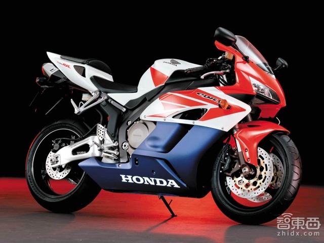 智东西晚报:乐视停牌 百亿套现计划或受阻