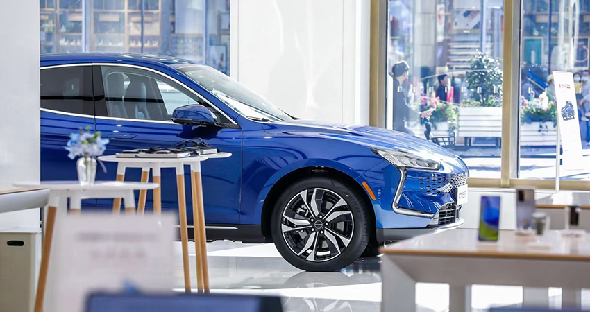 华为开始卖车！第一款为何选了增程式的SF5？