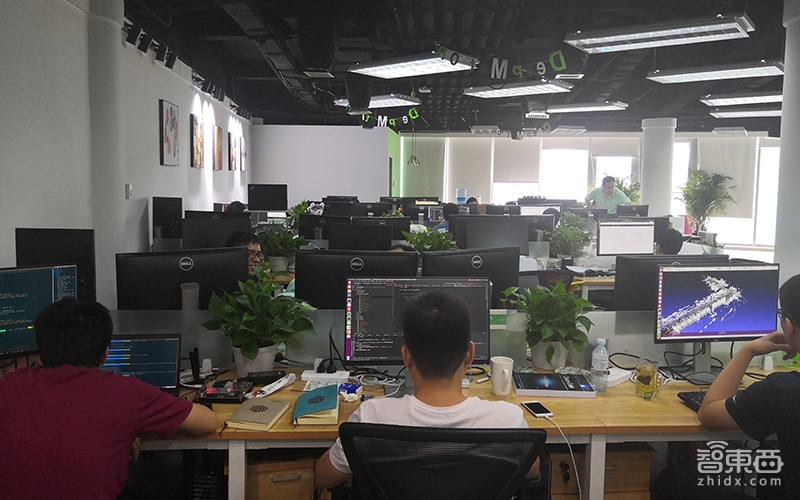 高精地图价格屠夫! 用几个摄像头帮无人车上路