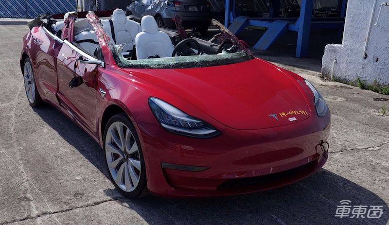 四次事故两死两伤,特斯拉为啥总是撞上白色卡车?