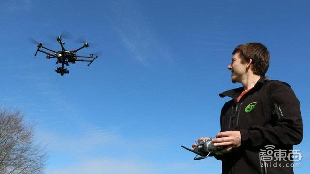 智东西晚报:iPhone8或临阵弃用曲面屏 北京政府鼓励汽车分时租赁