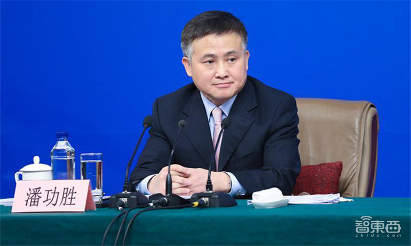 疫情包围下的武汉半导体:产线24小时无休,红外、生物芯片支援疫战