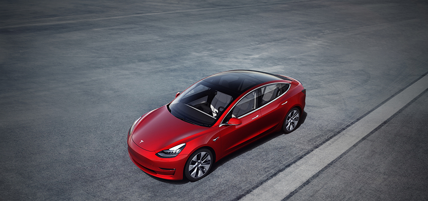 特斯拉又增加新功能！能和车外行人语音对话