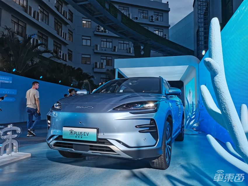 汽车价格战2.0打响！比亚迪长城吉利率先开火，蔚来被迫入局