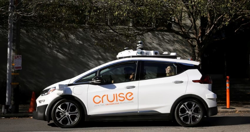 通用自动驾驶子公司重新部署Robotaxi，首批落地凤凰城