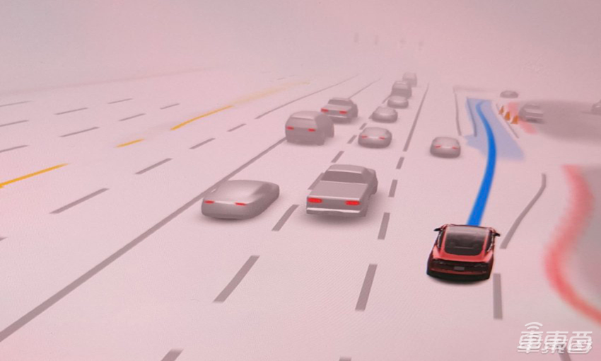 特斯拉FSD再次更新：升级神经网络以提高整体性能