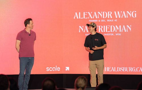 AI权力榜洗牌:梁文锋、任正非、王兴兴和黄仁勋,一起上榜了,华人力量攀升!