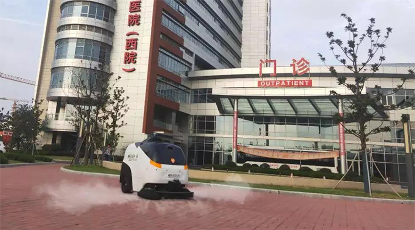 低速无人车集体上阵抗疫！扫地杀毒测体温，送药送菜真暖心