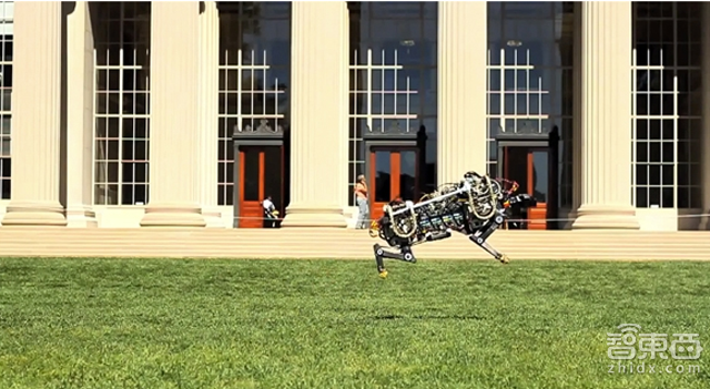 智东西晚报:我国首台自主研发ATM验收