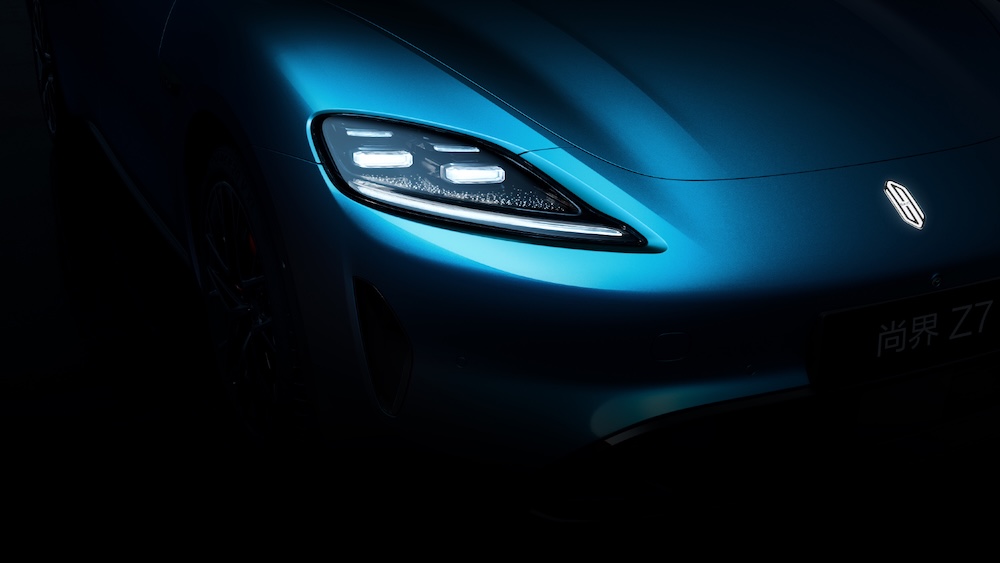 上汽新车撞脸小米SU7!首款车上市仨月销量下滑3成,总裁开年拜访任正非