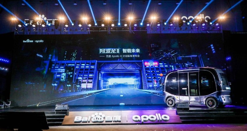 百度Apollo第二代无人小巴发布!全车共升级155处,还配备了AR车窗