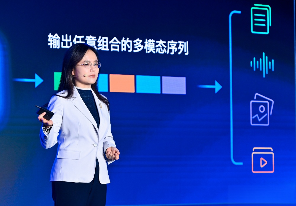 文心5.0正式版发布，霸榜LMArena的“最强文科生”到底强在哪？