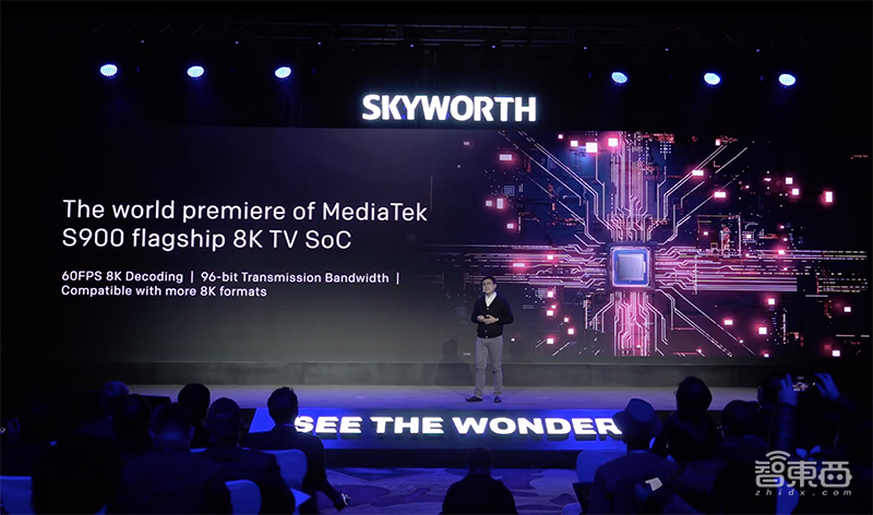 創(chuàng)維推大屏OLED和8K液晶電視：OLED屏薄如半個iPhone 11，8K機售價將近四萬！