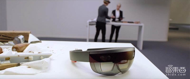 年度最炫科技HoloLens首体验 微软和沃尔沃到底做了啥?