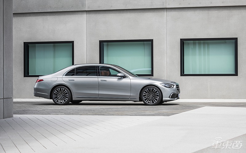 第11代奔驰S级来了!量产L4自动驾驶,豪华智能武装到牙齿