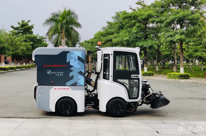 放弃硅谷高薪，回国死磕无人车扫街！独家对话于万智驾CTO刘煜