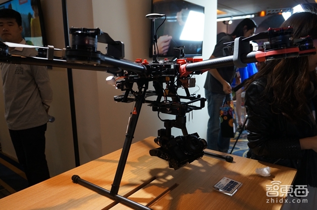 守护姨父的微笑 索尼大法这次几乎放出了全部的黑科技