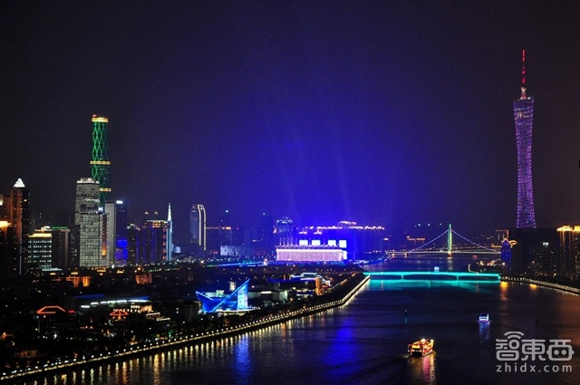 智东西晚报:Nest接盘谷歌眼镜 无人机遭封杀