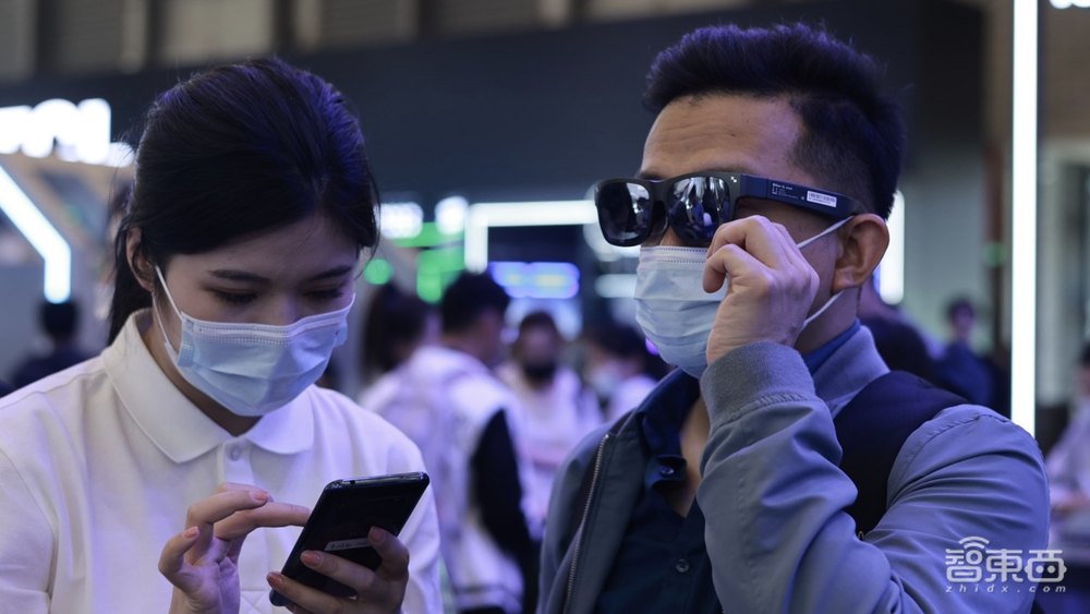 ChatGPT席卷消費(fèi)電子，屏宇宙元宇宙大戰(zhàn)，帶你看盡AWE最火黑科技