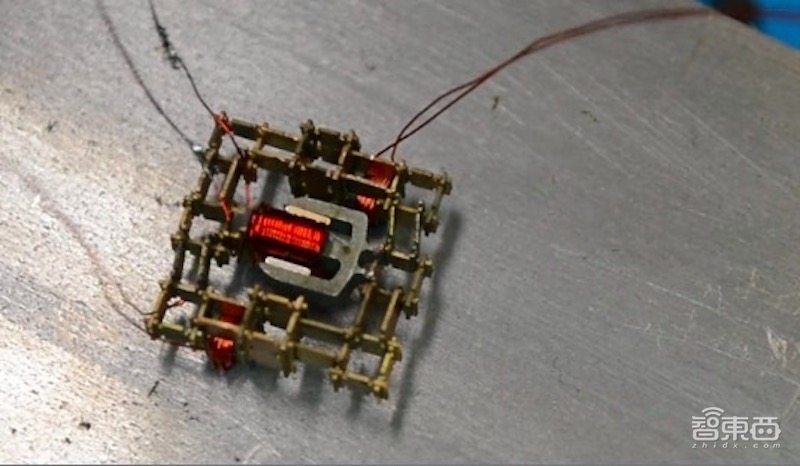 癌症救星！微型机器人将可进入体内杀死癌细胞