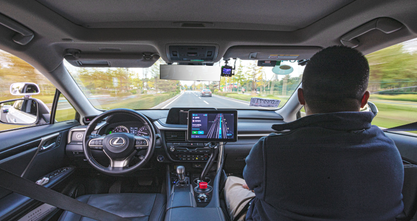 北京开启无人驾驶路测！百度小马智行先获资格，主驾真没人