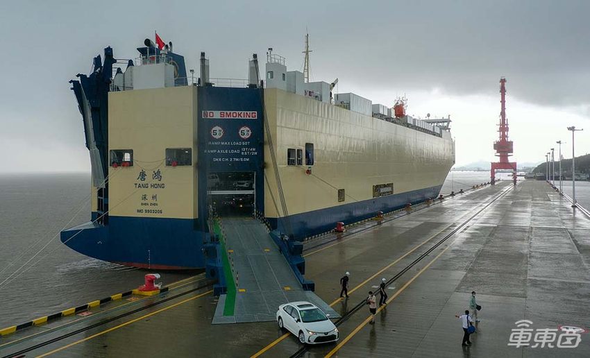 直击两会｜超16名车圈大佬提议，智能汽车未来这么搞