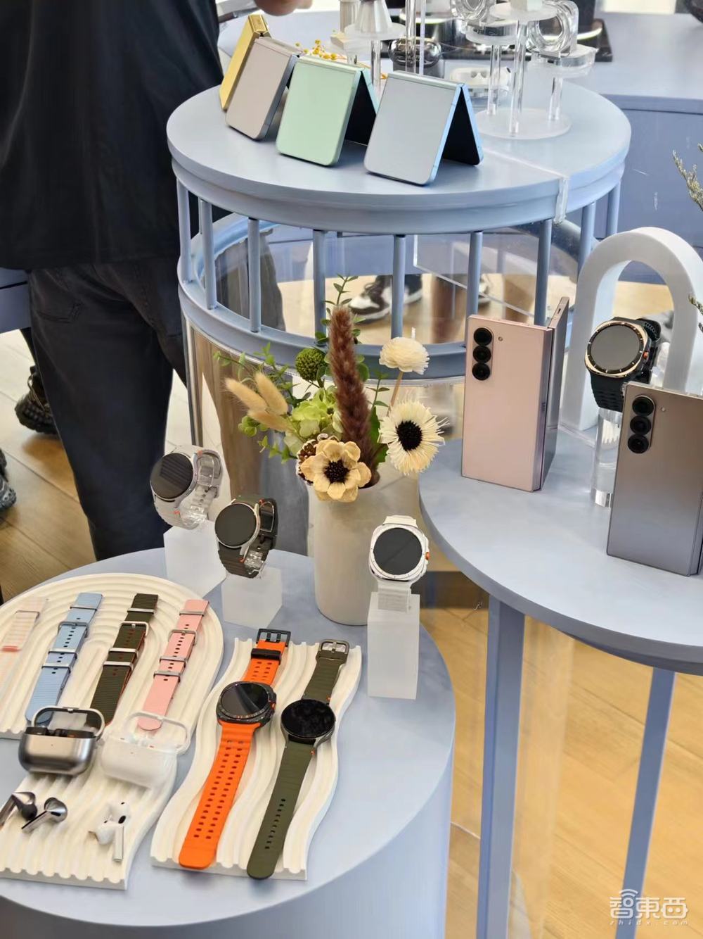 三星AI手机国内首发体验!用上字节豆包大模型,折叠屏让AI玩出新花样