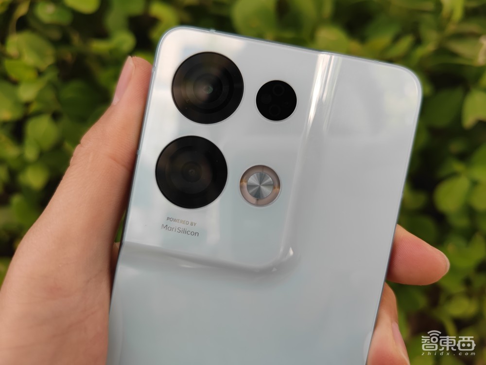 OPPO Reno8 Pro+体验:自研影像NPU提升逆光、夜拍,大镜头窄边框抢眼