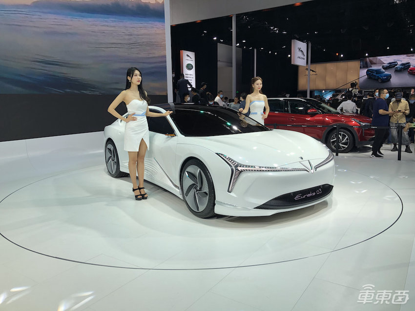 哪吒汽车:去年交付1.5万台 三款新车今年亮相