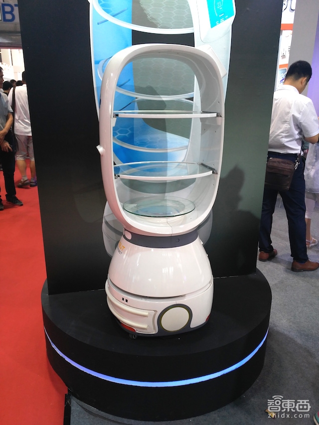 15家井喷入市!服务机器人彻底火了!