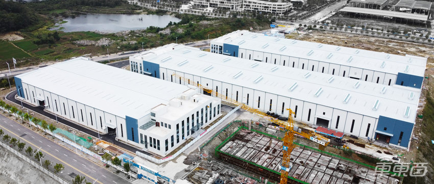 他们,在贵阳给阿里“造车”