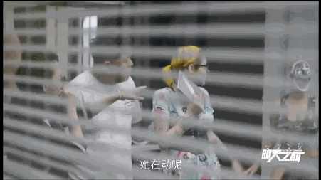 中国纪录片探访机器人伴侣工厂！2050年人会和机器人结婚吗？