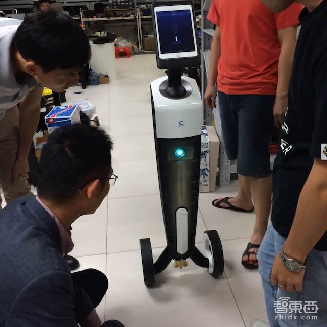 硬创先锋张海春:亲探”教父”转行造机器人真相