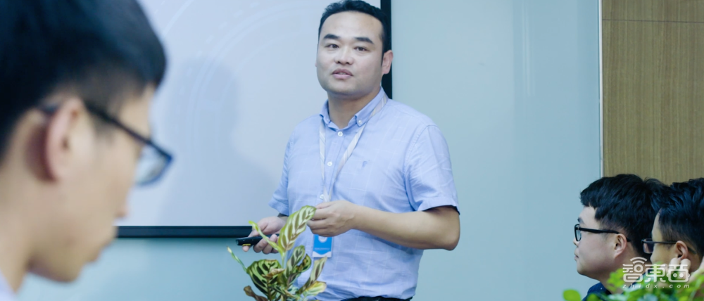 揭秘中国量子计算第一创企!院士坐镇,芯片系统一起造