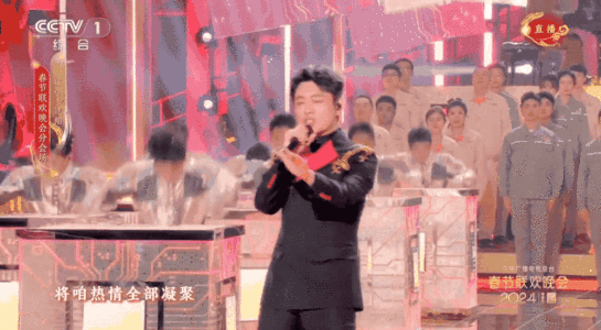 十年最好看春晚，史上AI含量最高！芯片硬核霸屏，机器臂转手绢，无人机秀阵法