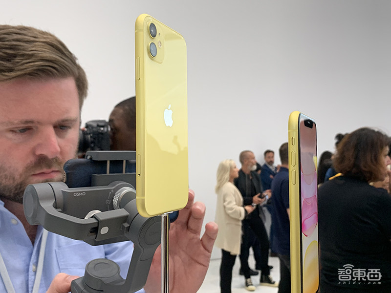 浴霸三摄iPhone11发布!价格狂降千元,现场叫板华为芯片