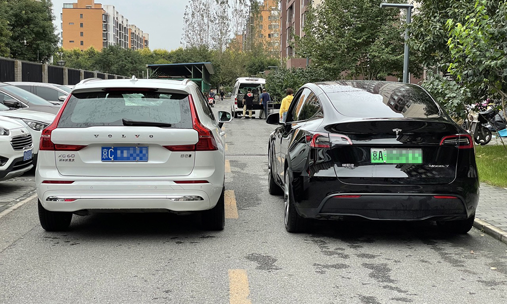 沃尔沃XC60对比特斯拉Model Y试驾,不同的优雅和智慧