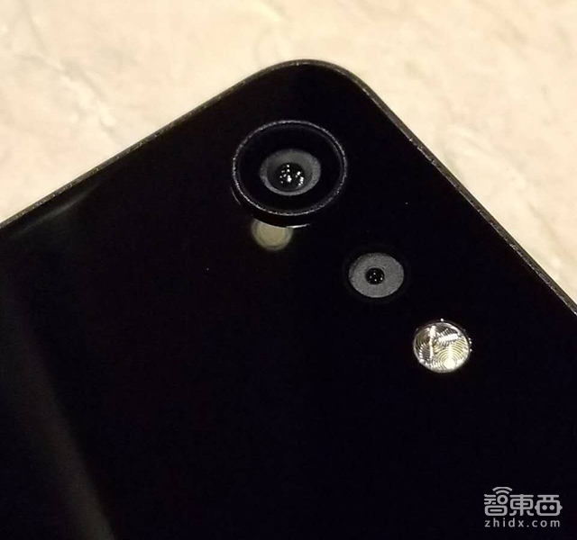 “差一点就是全面屏” 锤子科技新推坚果Pro 2 还捎上了一台空气净化器