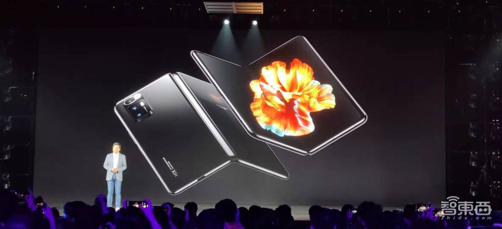 10年再造一个小米!雷军挂帅造车,澎湃芯片复活,MIX折叠屏回归