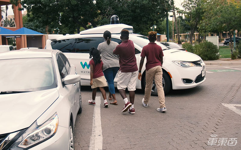 定了！谷歌无人车驶入巴黎，将充当机场大巴