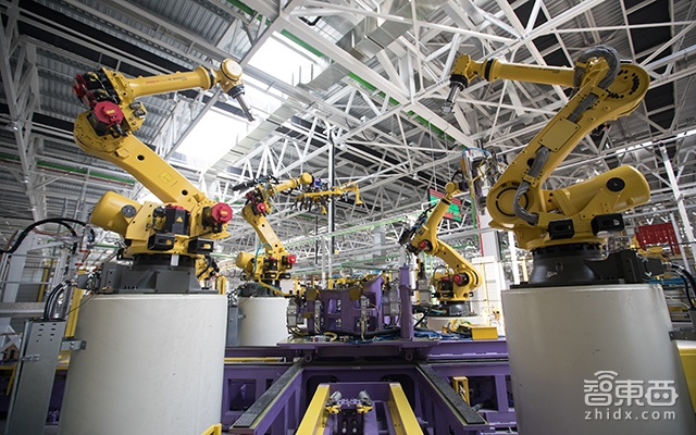 实地探访威马温州工厂:首台量产车已试装下线 预定量破万